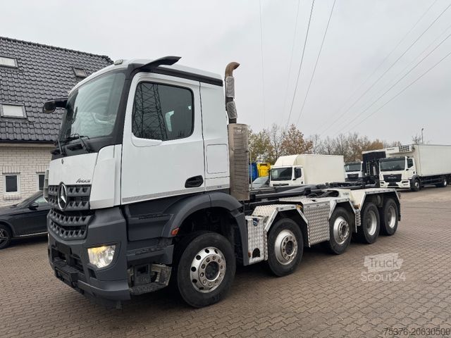 Haakarm vrachtwagen MERCEDES-BENZ AROCS 10x4/6 MOBAS Abrollkipper RETARDER