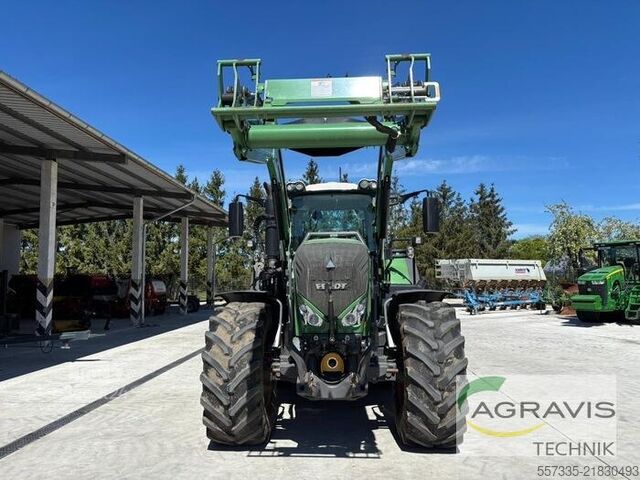 Traktor Fendt 828 VARIO S4