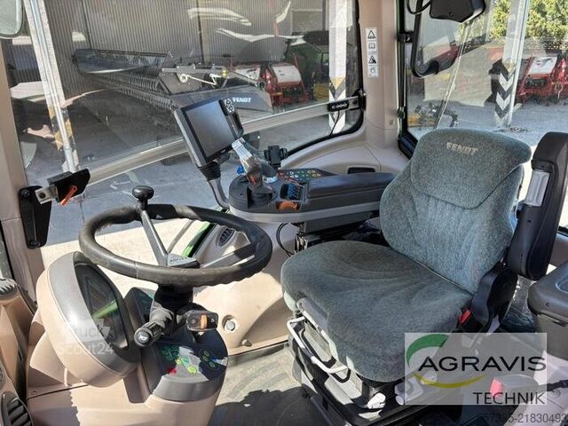 Traktor Fendt 828 VARIO S4