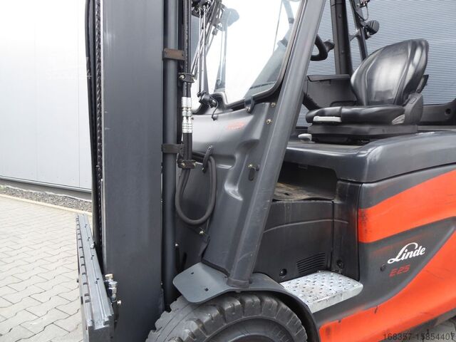 Frontstapler Linde E25H-01/600