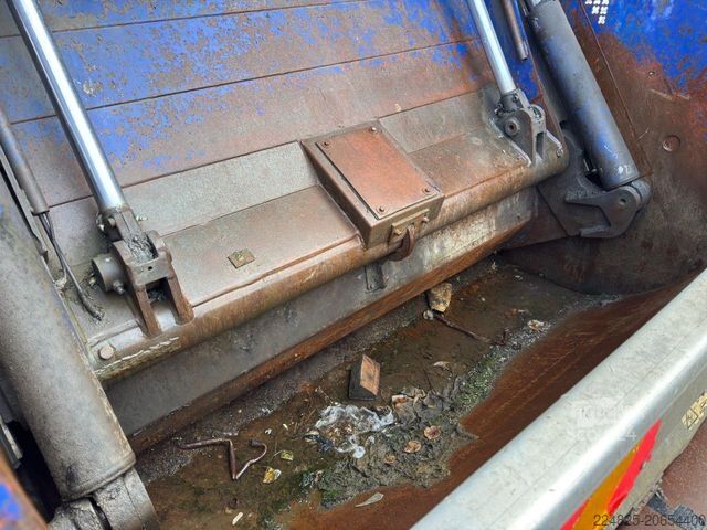 Šiukšliavežis MAN TGA 28.350 6x2-4 BL*2005*1HAND*MOTORSCHADEN*