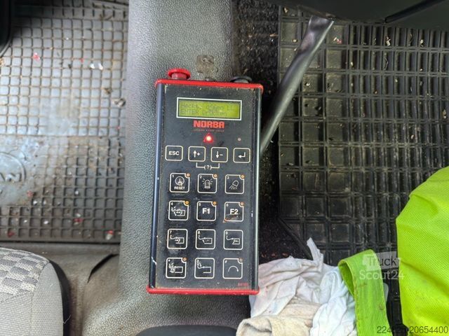 Šiukšliavežis MAN TGA 28.350 6x2-4 BL*2005*1HAND*MOTORSCHADEN*