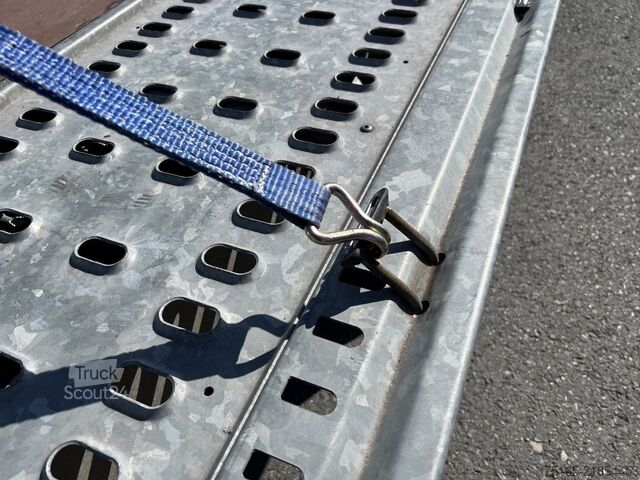 Furgone trasportatore di auto HUMBAUR MTK 304722 Autotransporter