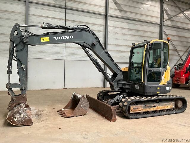 Escavadora Midi Volvo ECR 88 D