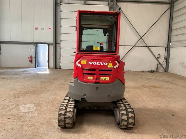 Mini-escavadora Volvo ECR 25 D
