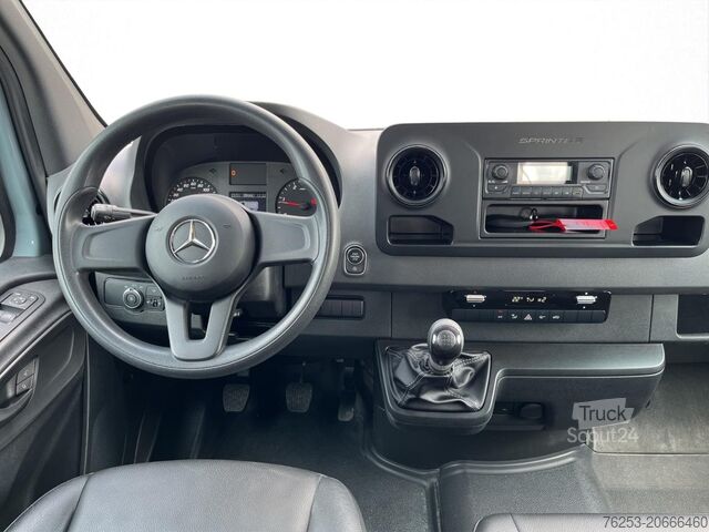 Pick-up dodávka Mercedes-Benz Sprinter 311 CDI DoKa Pritsche RS 3.665 MM AHK