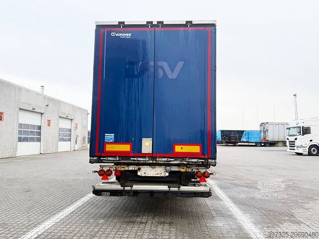 Bâches coulissantes Krone 3 axle curtainside trailer