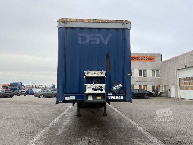 Bâches coulissantes Krone 3 axle curtainside trailer