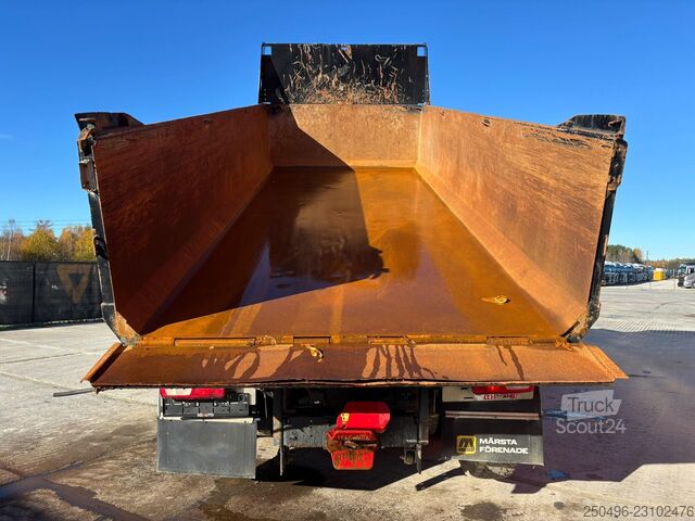  DAF XF 530 8x4*4 BOX L=6036 mm