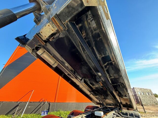 DAF XF 530 8x4*4 BOX L=6036 mm