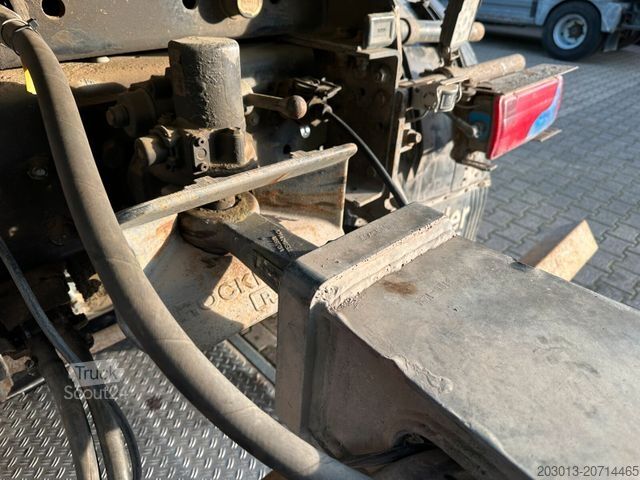 Dreiseitenkipper Anhänger SCHMITZ CARGOBULL Gotha ZKD 18 Tandem Kipper Anhänger 2 Achse