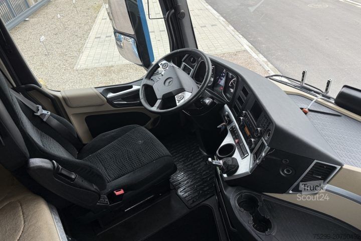 Standaard trekker Mercedes-Benz Actros 1843 4x2 / Swiss-Vehicle