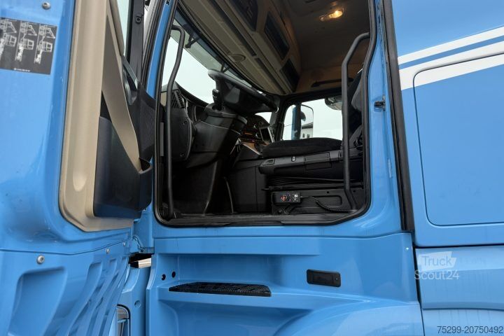 Standaard trekker Mercedes-Benz Actros 1843 4x2 / Swiss-Vehicle