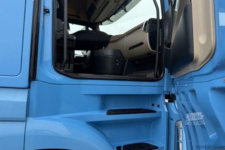 Standaard trekker Mercedes-Benz Actros 1843 4x2 / Swiss-Vehicle