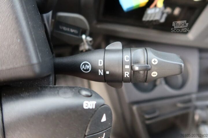 Koffer Volvo FL Bak + Dhollandia klep 2000 Kg