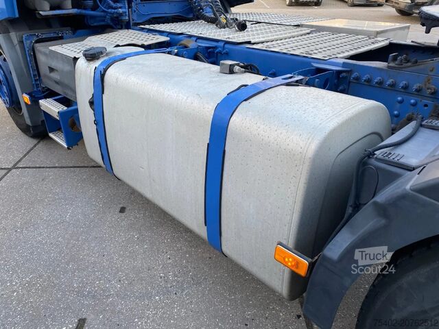 Standard-SZM Volvo FH 13.420 Globetrotter / ADR + PTO / Stand Airco