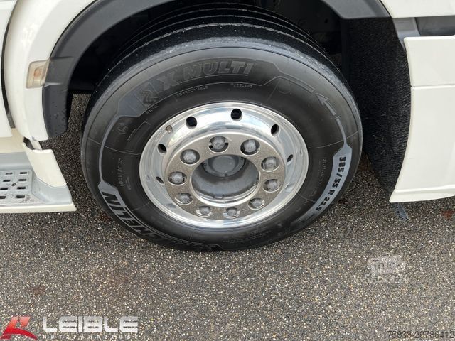 Standardni vlačilec DAF XF 530 SSC*2xTank*Standklima*Retarder*TV*Leder*