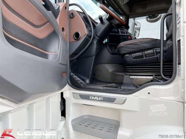 Standardni vlačilec DAF XF 530 SSC*2xTank*Standklima*Retarder*TV*Leder*