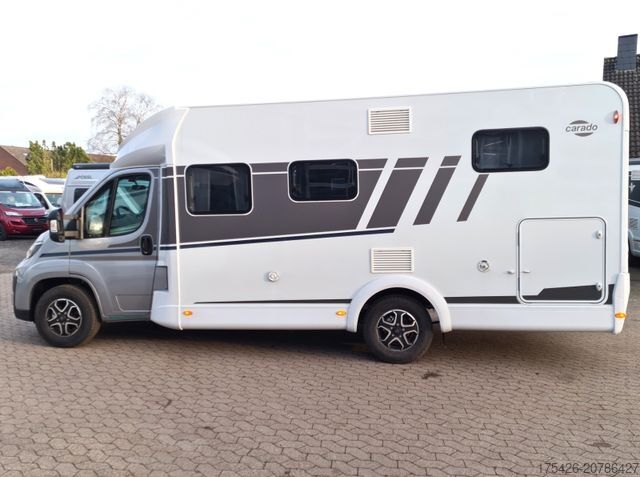 Ημιενσωματωμένο αυτοκινούμενο τροχόσπιτο CARADO T 328 *Für 5 Personen*pro + Paket*TV-Paket*