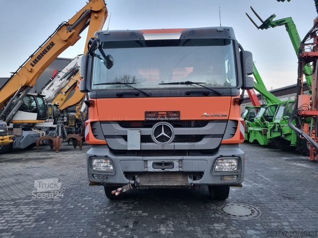 Τρίπλευρο ανατρεπόμενο φορτηγό MERCEDES-BENZ Mercedes-Benz 4144