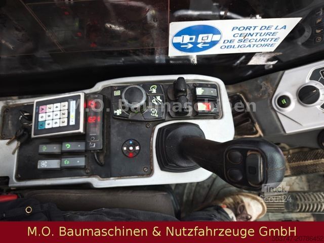 Pelle sur pneus MECALAC Mecalac 12 MTX