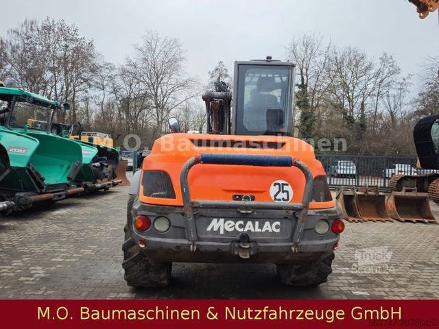 Pelle sur pneus MECALAC Mecalac 12 MTX