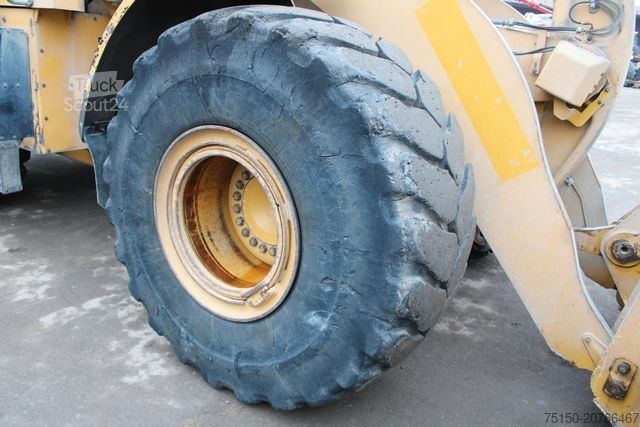 Riteņu iekrāvējs CATERPILLAR 966 MXE - Nr.: 724