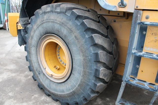 Riteņu iekrāvējs CATERPILLAR 966 MXE - Nr.: 724