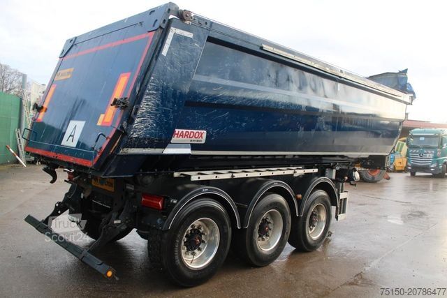 Semi-remorque benne WIELTON Kippmulde 28 m³ deck UNFALL Nr.: 931