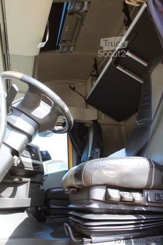 Camion per carichi pesanti VOLVO FH 650 6x4 BL 130 to INJEKTOREN PROBLEM Nr.: 730