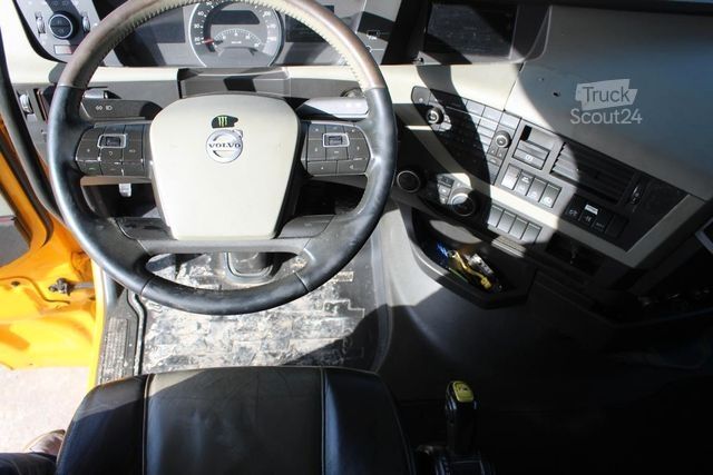 Camion per carichi pesanti VOLVO FH 650 6x4 BL 130 to INJEKTOREN PROBLEM Nr.: 730