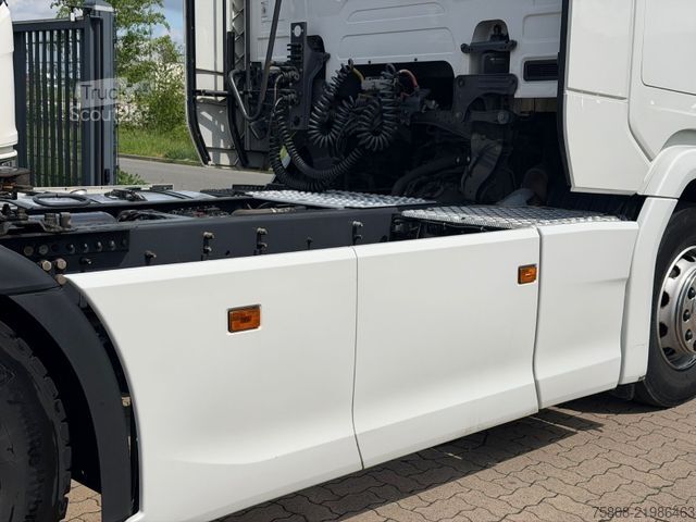 Standardowy ciągnik siodłowy SCANIA R500 Euro6 Retarder ACC