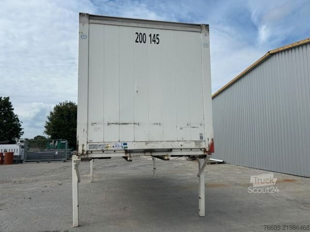 Remolque con caja móvil KRONE Flat
