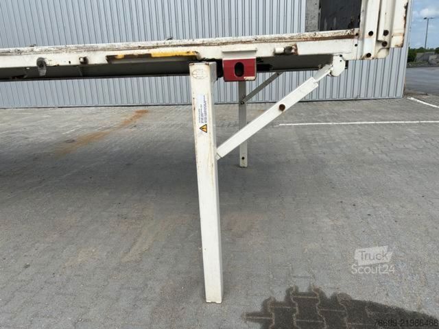 Remolque con caja móvil KRONE Flat
