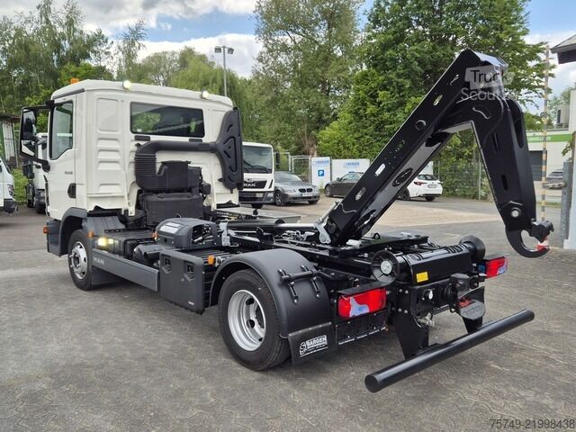 Camion porte-caissons Telehoist man TGL 8.190 BL City Abrollkipper