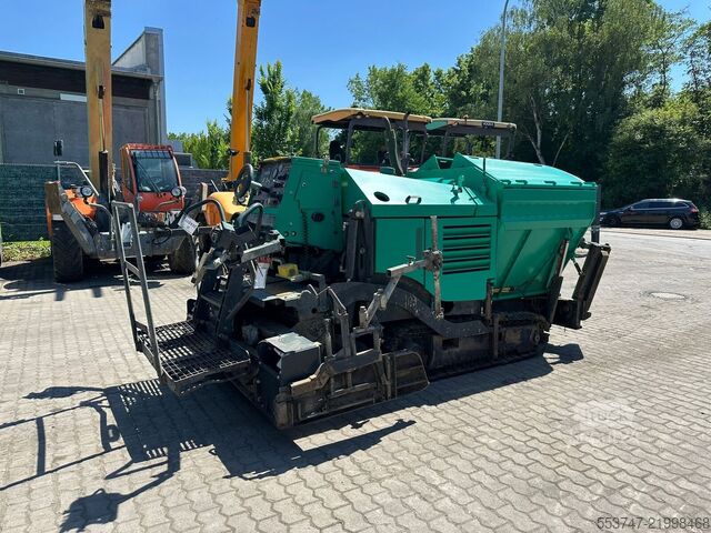 Асфальтоукладчик BOMAG HBF 223 C