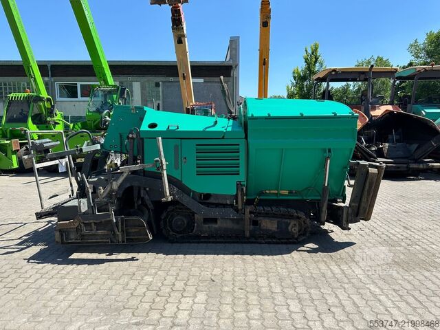 Асфальтоукладчик BOMAG HBF 223 C
