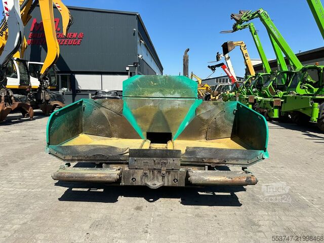 Асфальтоукладчик BOMAG HBF 223 C