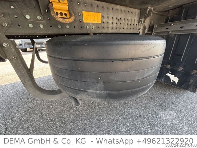 Koeloplegger SCHMITZ CARGOBULL SCBS3B*Rohrbahnen*Meet Fleisch*Schmitz-Achsen*