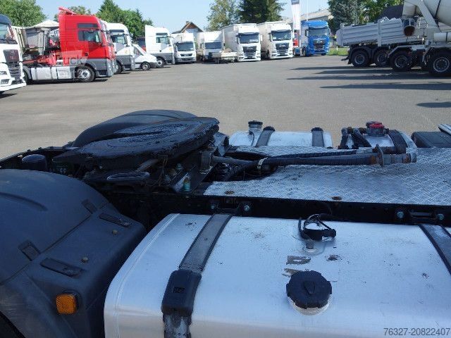 Tractora standard MAN TGX 18.460 4X2 BLS SZM Weiß Schubboden Hydraulik