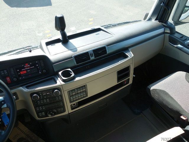 Tractora standard MAN TGX 18.460 4X2 BLS SZM Weiß Schubboden Hydraulik