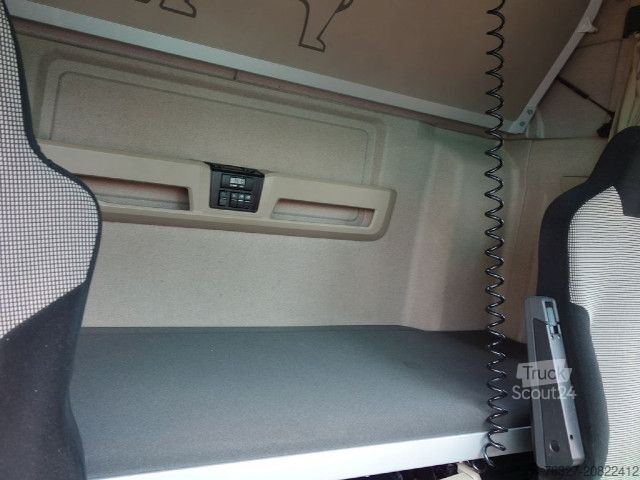 Tractora standard MAN TGX 18.460 4X2 BLS SZM Weiß Schubboden Hydraulik