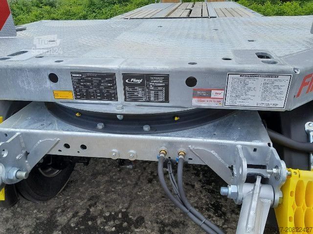 Nízkoložný přívěs Fliegl 3achs Tieflader Anhänger DTS-S 300 mit Kröpfung