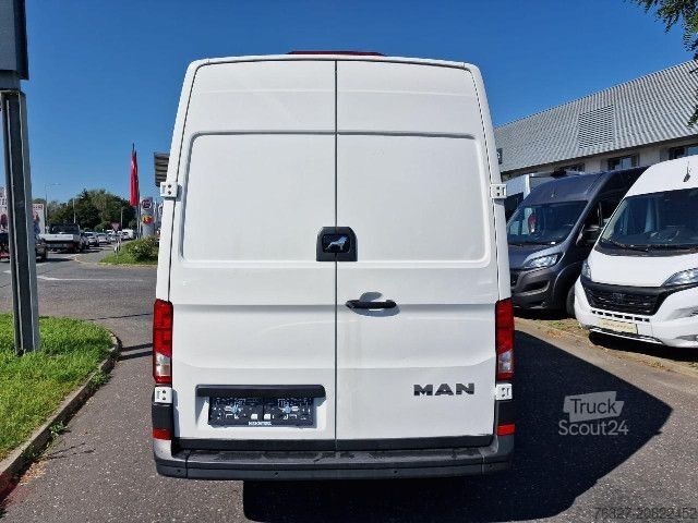 Furgon blaszak MAN TGE 3.140 4X2F SB Automatik