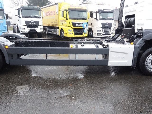 Telaio camion MAN TGS 18.360 4x2 BL CH Weiß14km Neu