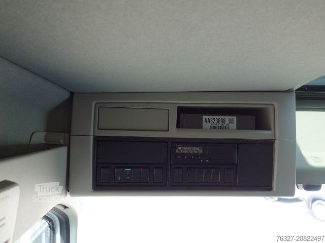 Sklápěcí vůz Volvo FH 500 8x4 3-Seiten Kipper DSK-4