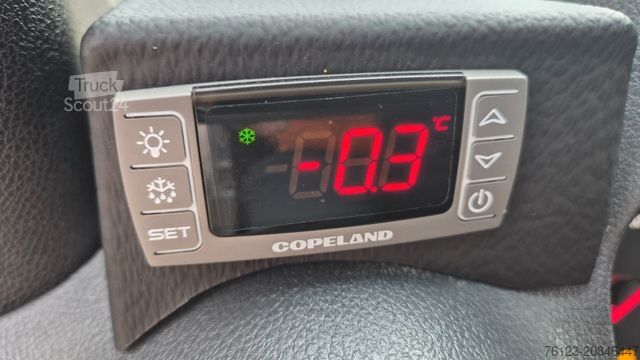 Minibusz MERCEDES-BENZ 517 Sprinter GSR 2 Automatik 22 SS  Stock