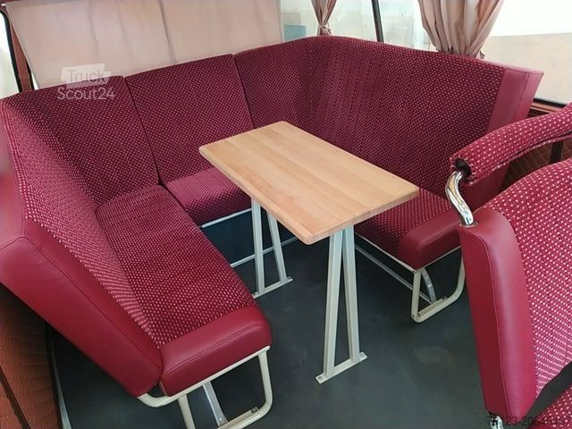 Minibus MERCEDES-BENZ Vorgänger Sprinter O 319 Samba mit Faltdach AC