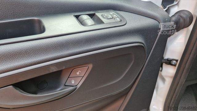 Minibusz MERCEDES-BENZ Sprinter Lord Light 22 Sitzer 5 x Lagerfahrzeug