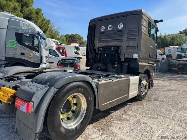Tractor estándar MAN TGX 18-520